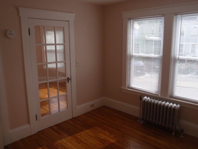 Bedroom - 21 Waverly St