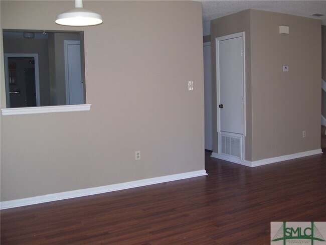 Building Photo - 136 Fox Chase Rd