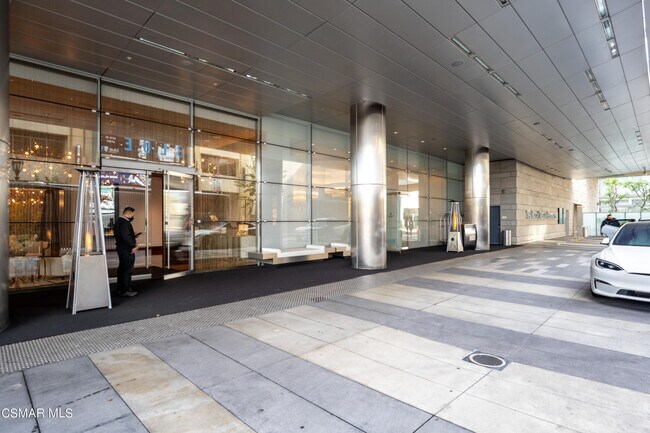 Foto del edificio - 900 W Olympic Blvd
