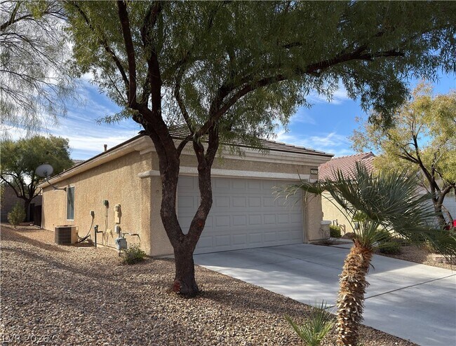 Foto del edificio - 2823 Sapphire Desert Dr