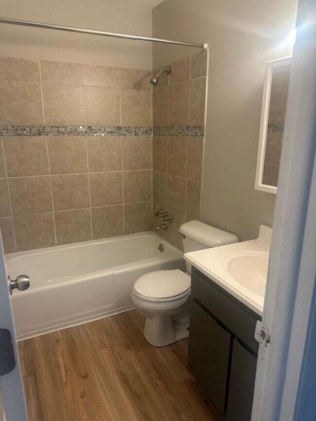 Interior Photo - Black Pine Flats