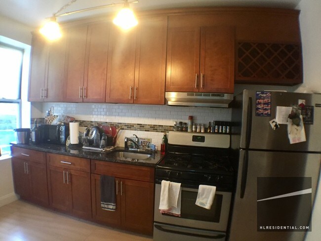 Building Photo - 3407 42nd St