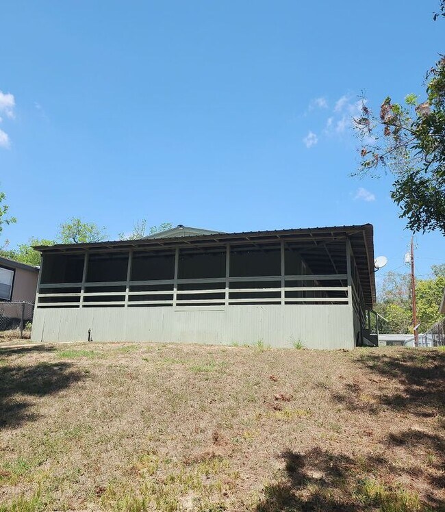 Building Photo - 590 Canal Ln