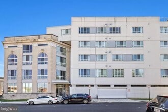 Building Photo - 5885 Colorado Ave NW