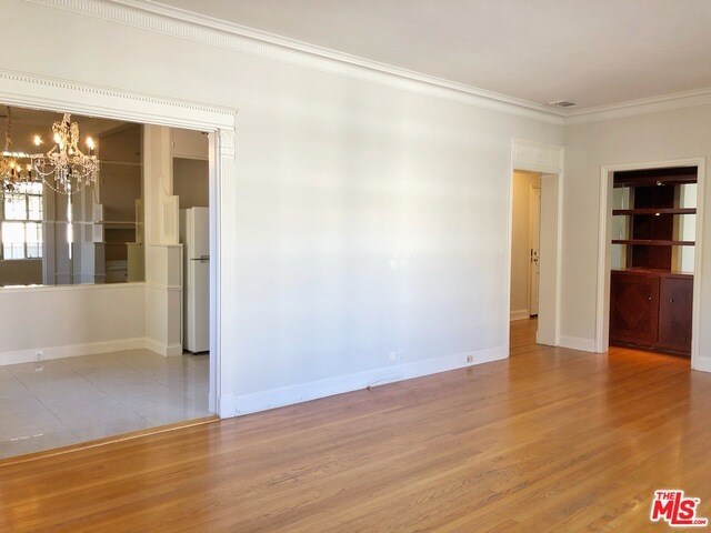 Building Photo - 153 S Camden Dr