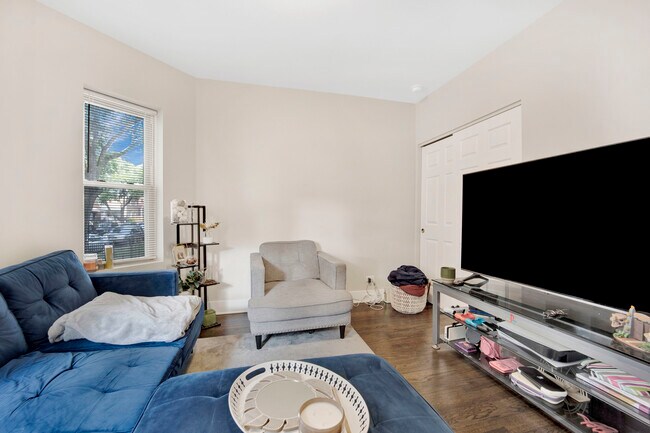 Foto del edificio - 4502 W Montana St