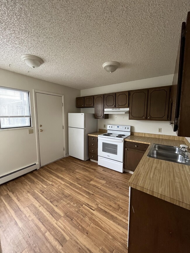 Building Photo - 2515 W 27th St