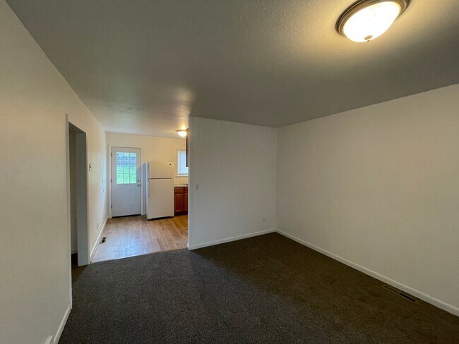 Foto del edificio - 3608-3610 Highland Drive