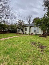 Building Photo - 1119 Citrus Ave