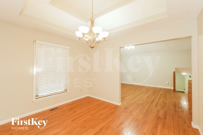 Foto del edificio - 7357 N Rhode Ave