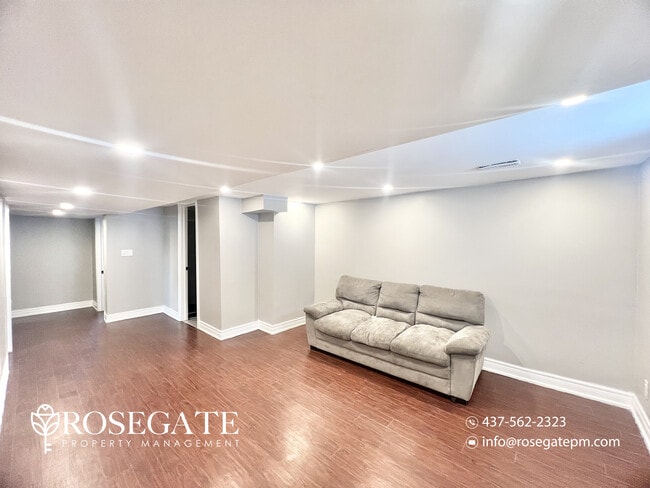 Building Photo - Spacious 3-Bedroom Basement Apartment with Parking in London, Ontario