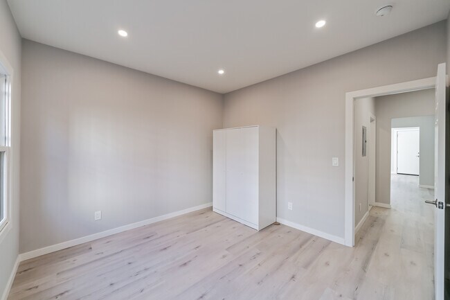 Foto del edificio - 429 Linden St