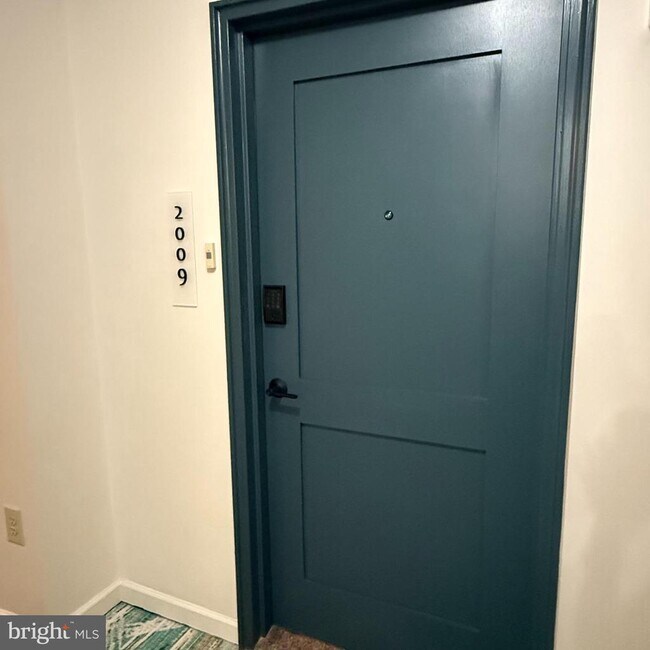 Foto del edificio - 4301 Massachusetts Ave NW