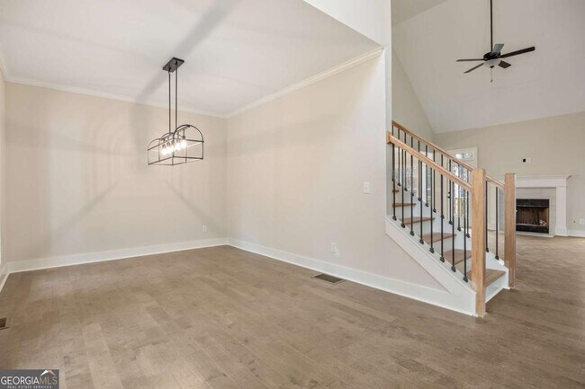 Building Photo - 370 Ansley Dr