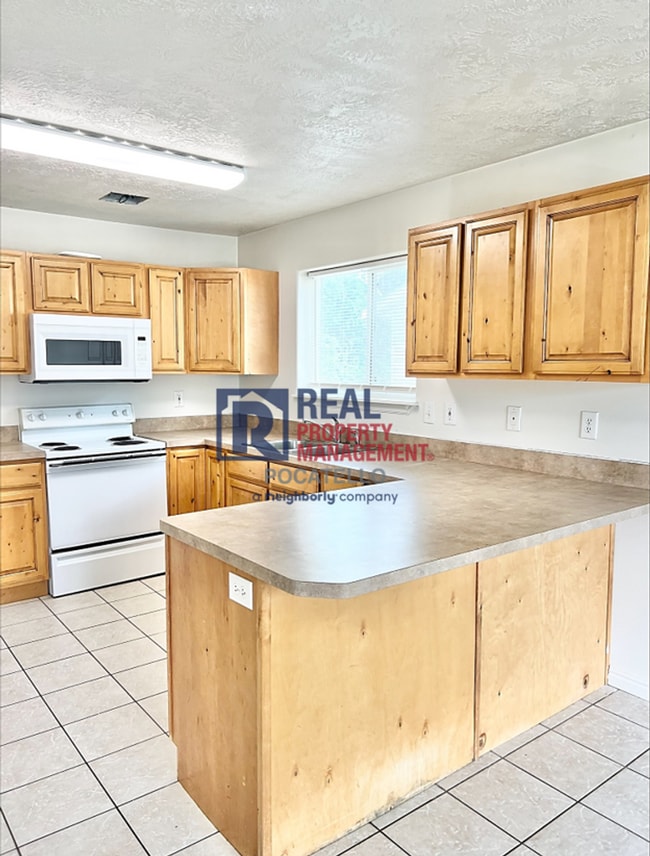 Building Photo - 4361 Opal Ave