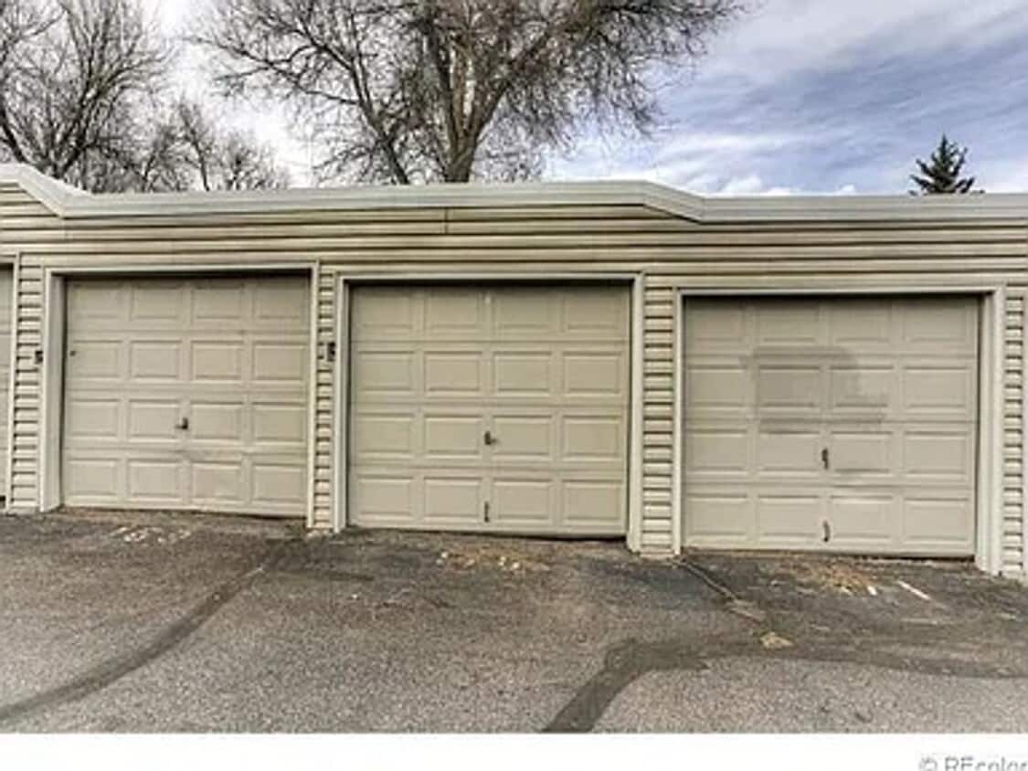 Foto principal - 381 S Ames St