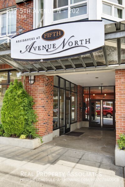 Foto del edificio - 812 5th Ave N