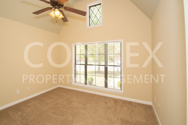 Building Photo - Whoa! Vaulted Ceilings!