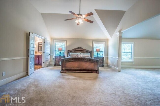 Building Photo - 870 Clifton Springs Cl Dr