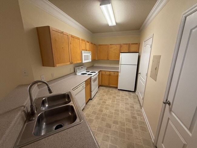 Photo - 19900 Villa Tuscany Dr #203 Townhome