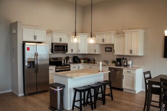 Building Photo - 1725 Tobi Ln