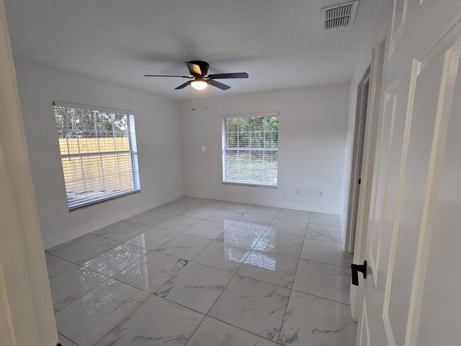 Foto del edificio - 24 Juniper Trail Ln