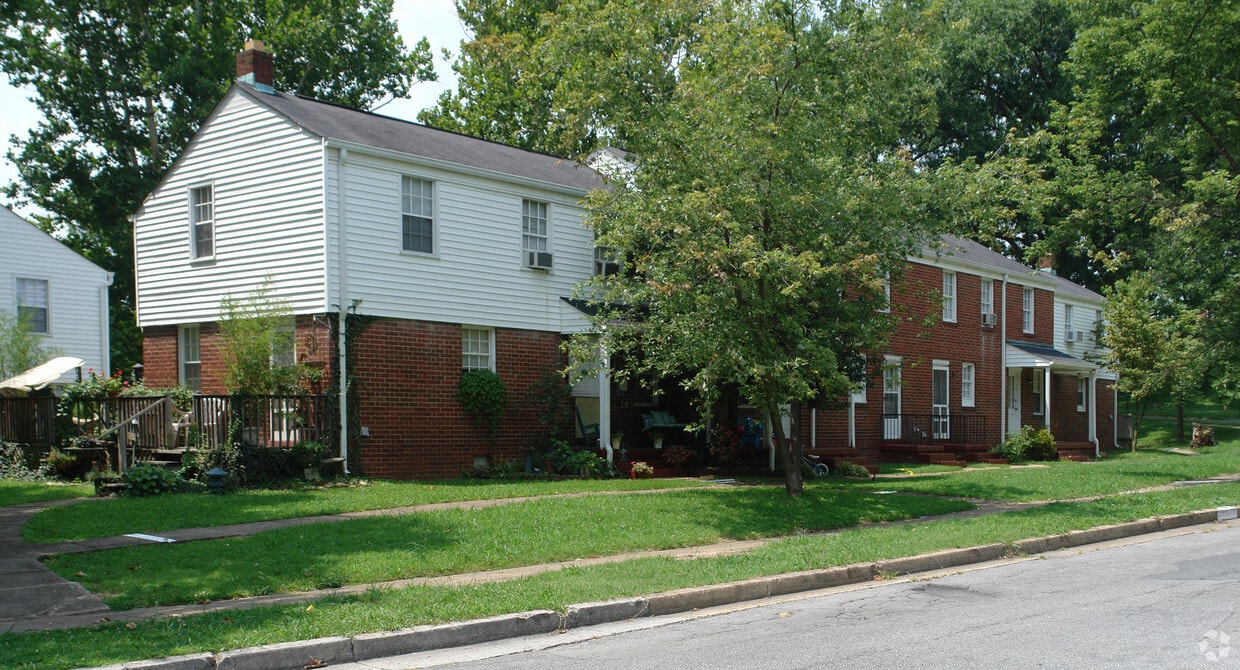 Building Photo - 1505 Waverly Rd