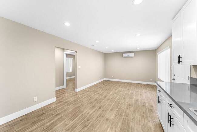 Foto del edificio - 2417 W Stanford St