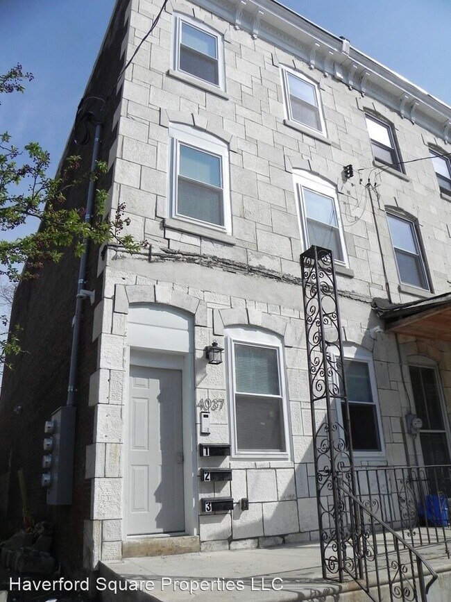 Building Photo - 4037 Brown St