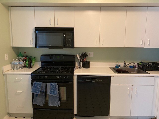 Building Photo - 382 Homeland Southway