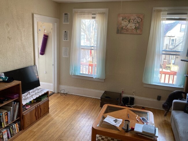 Building Photo - 2951-51A N Fratney St