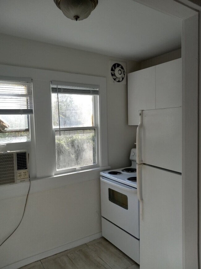 Building Photo - 4309 Jack St