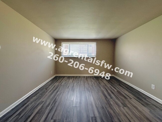 Building Photo - 4729 Northcrest Dr
