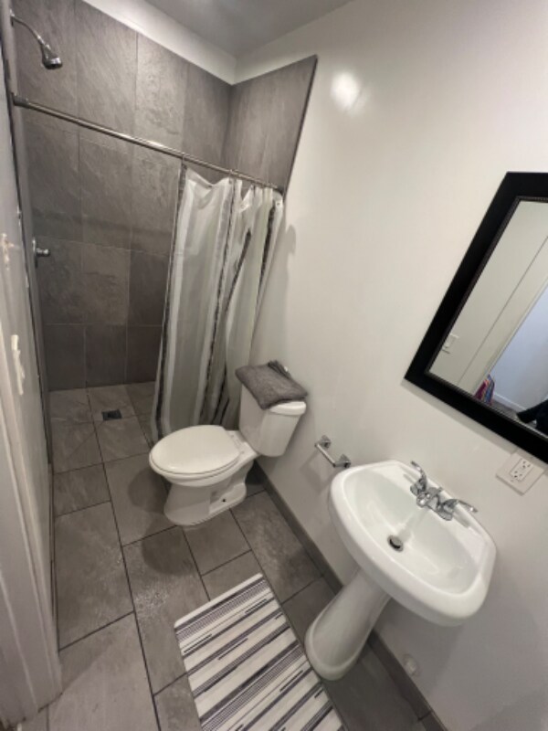 Foto del edificio - 14836 Archwood St