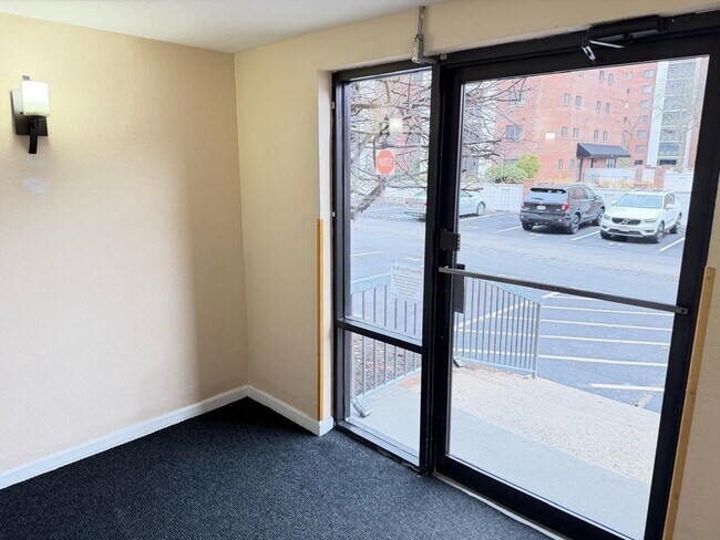 Foto del edificio - 8 9th St