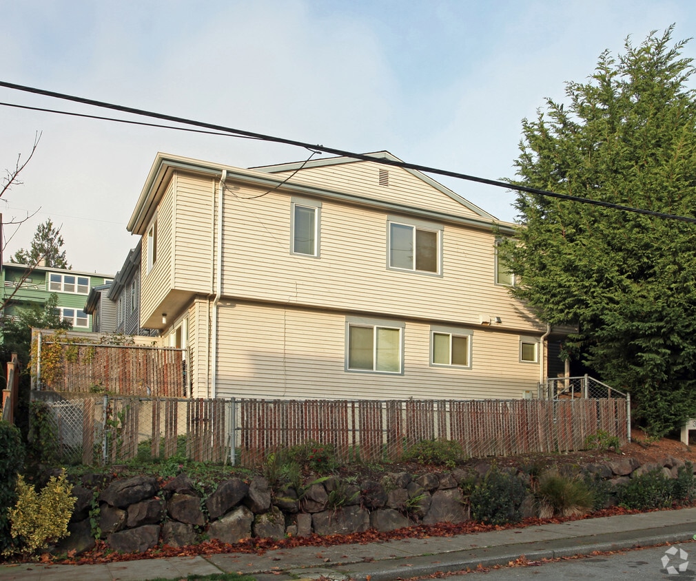 3625 Albion Pl N, Seattle, WA 98103 Apartments in Seattle, WA