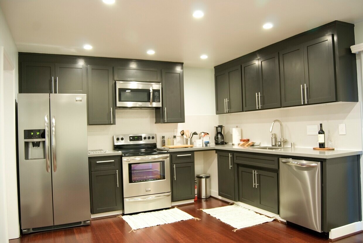 Building Photo - 1385 San Domar Drive
