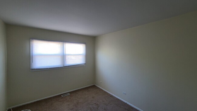 Foto del edificio - 1314 Kingsbury Dr