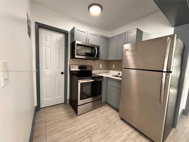 Photo - 1928 Wilson St Apartment