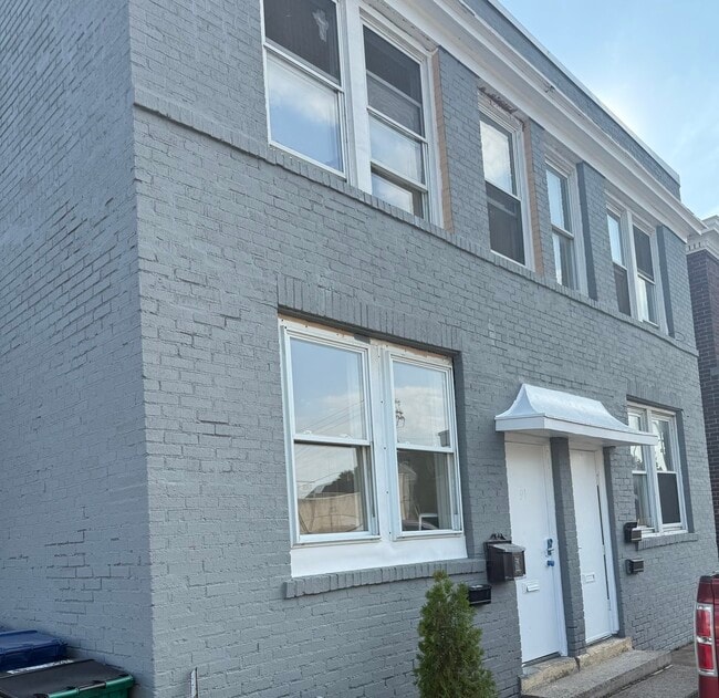 Building Photo - 89 Abbott Rd