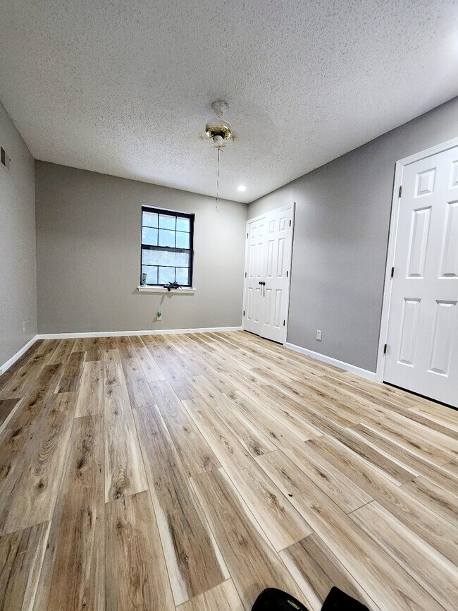 Dormitorio principal - 9721 W 83rd Ter