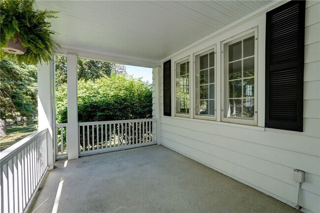 Foto del edificio - 106 Ellingwood Dr
