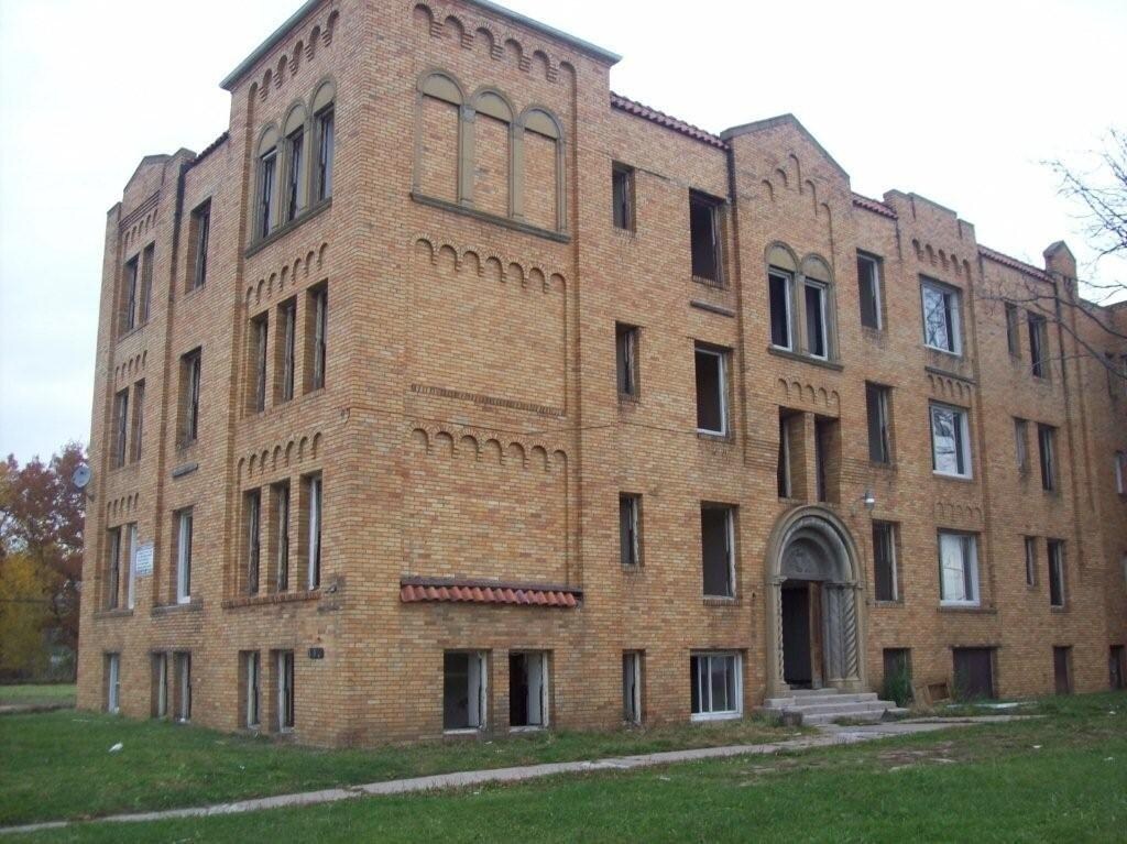 Foto del edificio - 10036 Broadstreet Ave