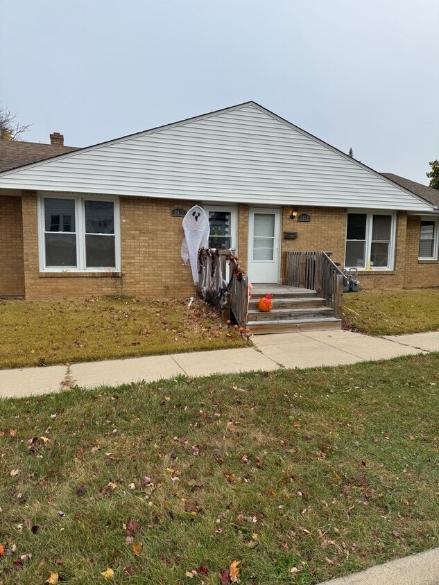 Primary Photo - 13th Avenue