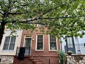 Building Photo - 1111 N Fillmore St