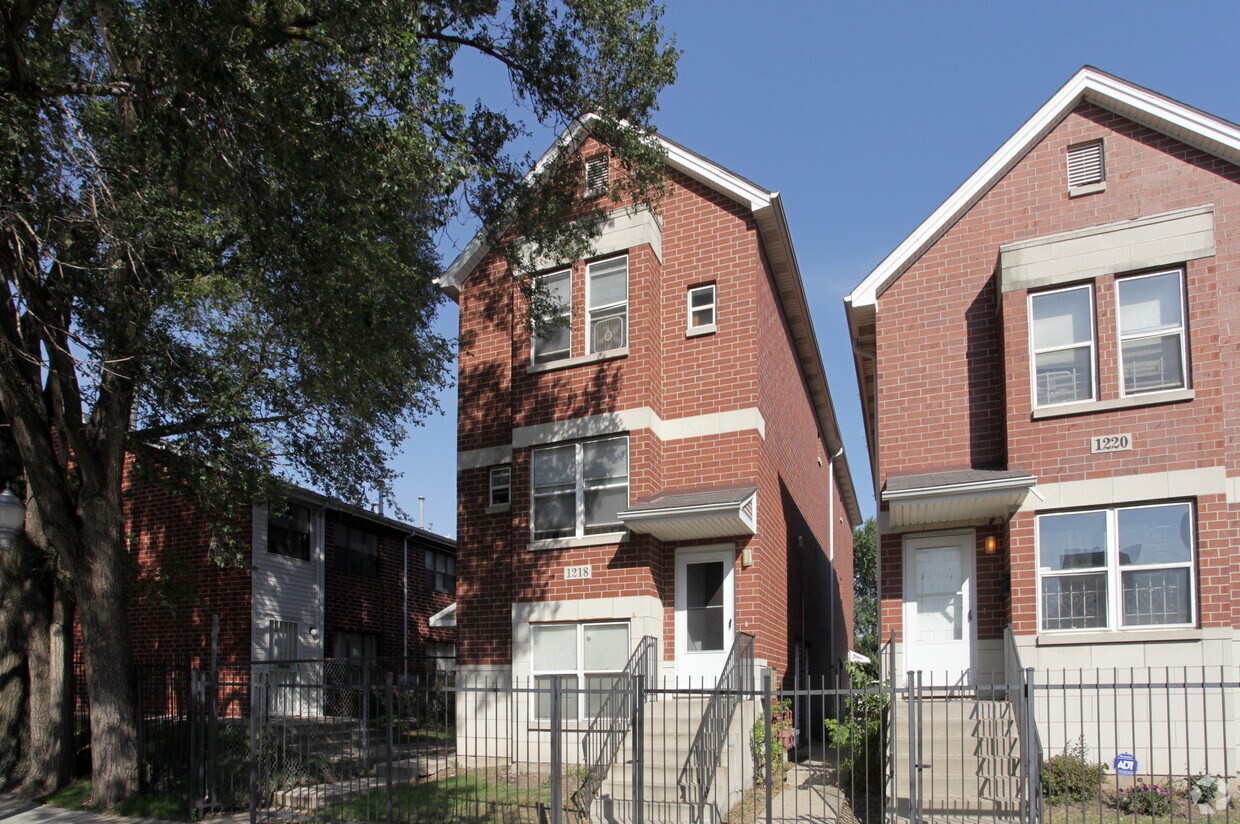 Primary Photo - 1218 E 46th St