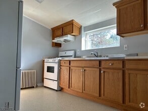 Building Photo - 5 Community Pl