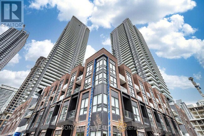 Building Photo - 4130 Parkside Village Dr