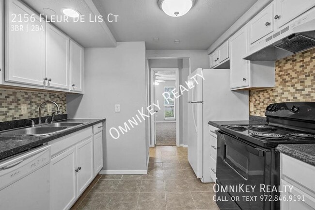 Building Photo - 2156 Fleur De Lis Ct