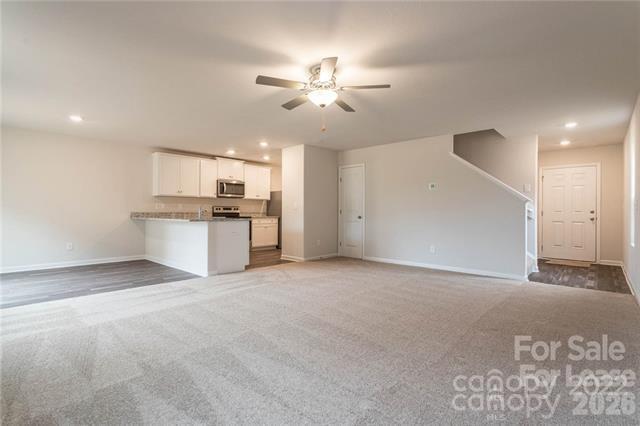 Foto del edificio - 8023 Derby Wood Ln